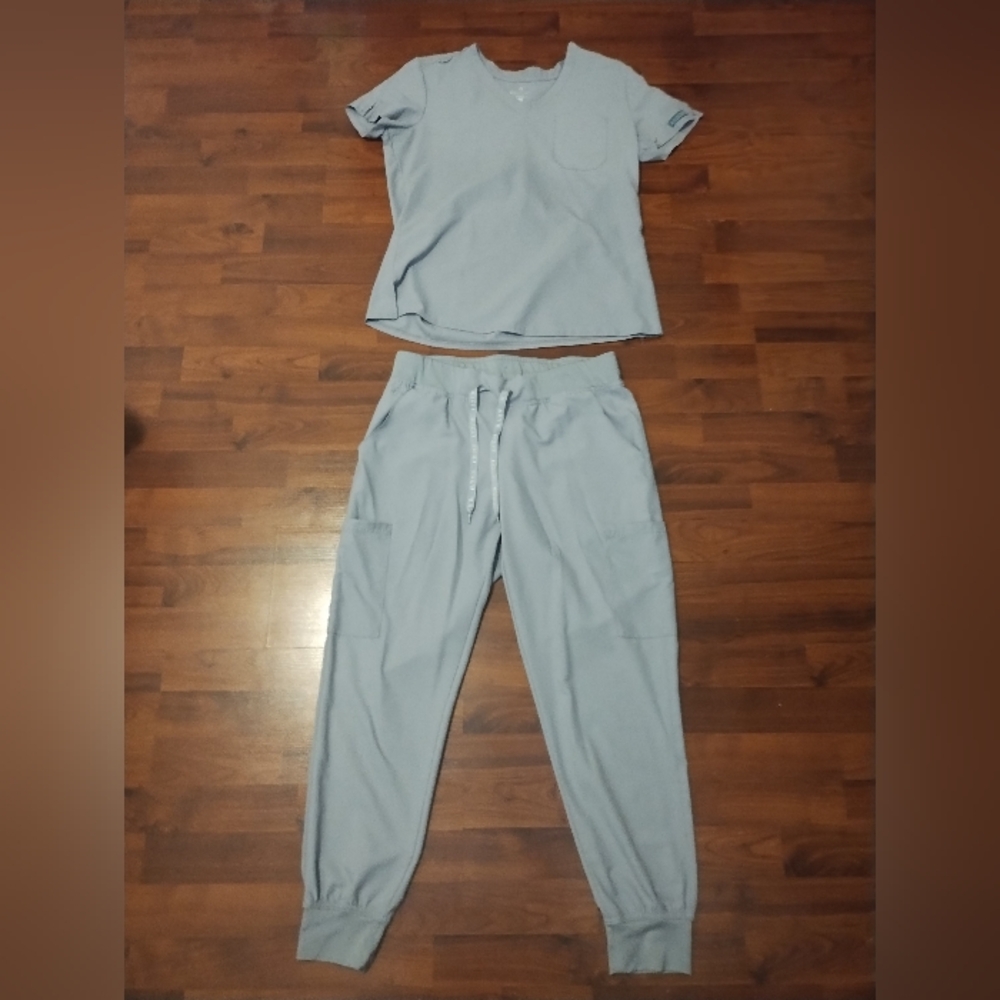 Med Couture Jogger Scrubs